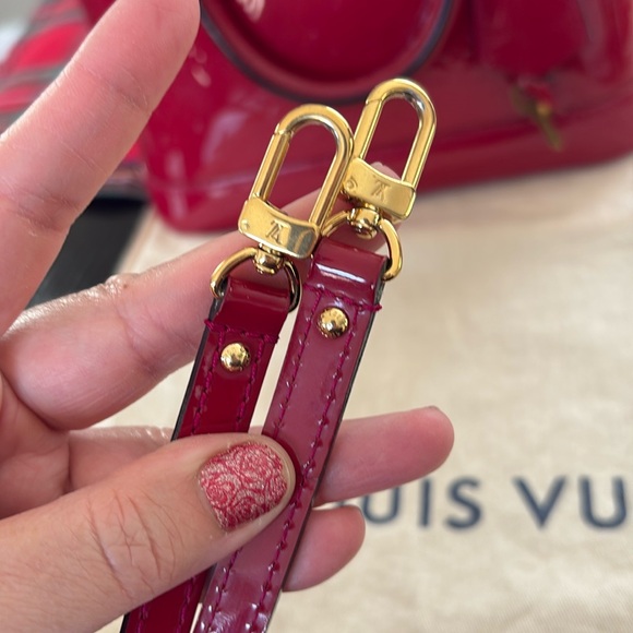 Authentic Louis Vuitton Alma BB Vernis Top Handle / Crossbody Bag - Picture 9 of 16